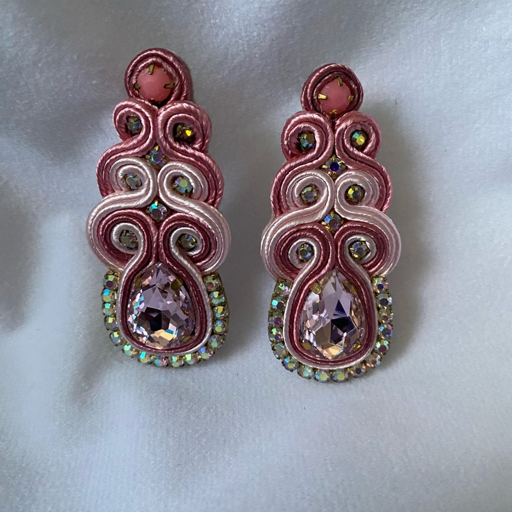 Elegant Pink Statement Earrings - Picture 3 of 3